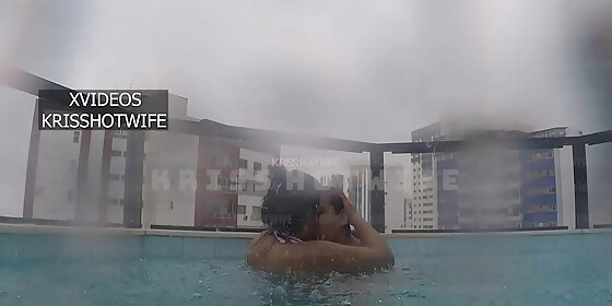horn fudendo me in the pool from flat to open sky while the males aren t enough to really fuck me