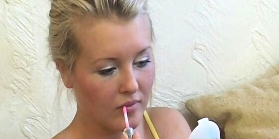 captivating blonde floosy laska blows pole ready for sex