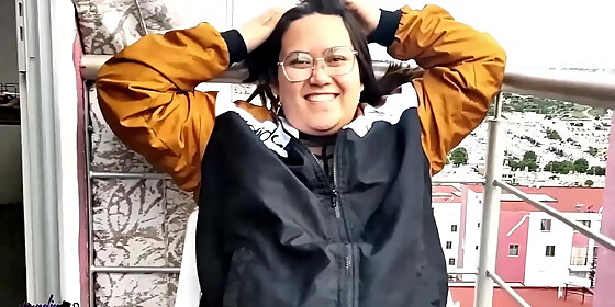 peering neighbors fucking my stepbrother on the balcony