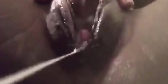 leaking cum