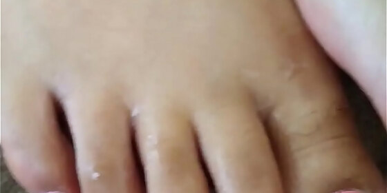 cum on her rich feet