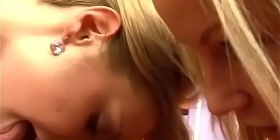 smutty doxy bangs a stranger