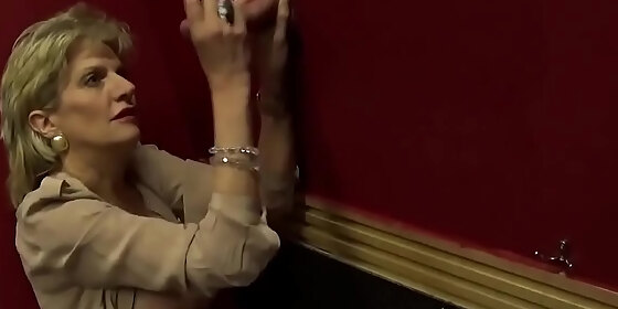 unfaithful uk milf gill ellis reveals her huge knockers