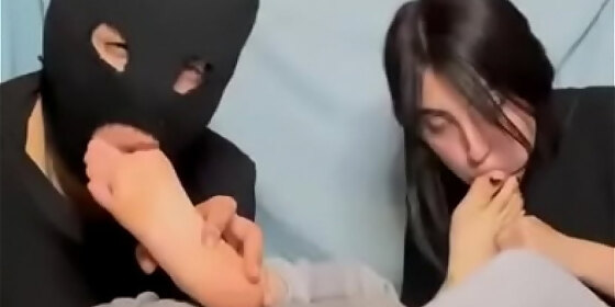amateur latinas feet worship