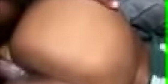 thick girlfriend likes it from the back