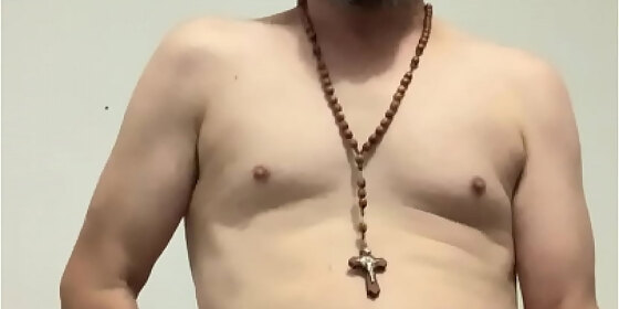 papimelo wanks his big uncut cock