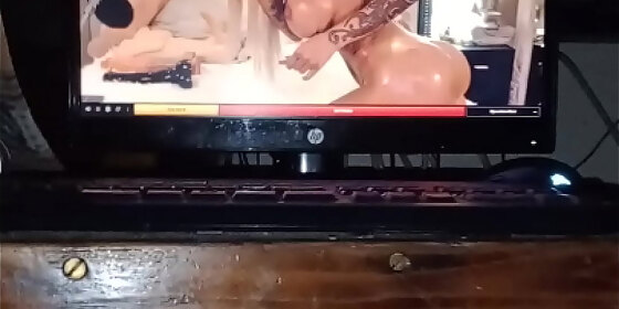 worshipping blond goddesses
