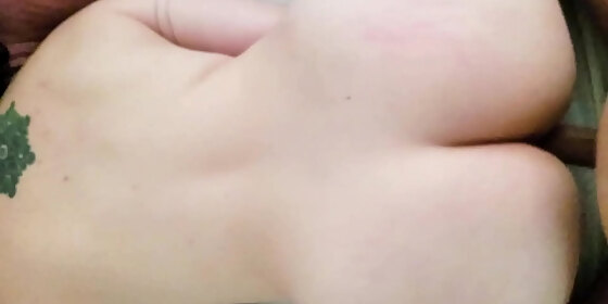 the gym girl let me take the condom off but asked not to cum inside her