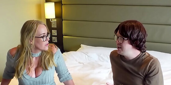british milf sucks off nerds in double bj
