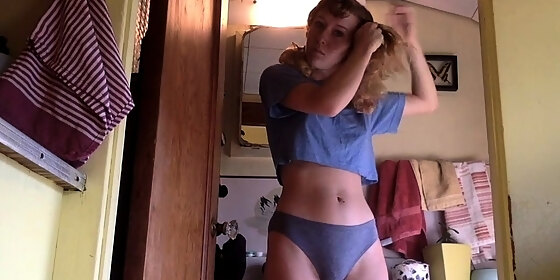 tattoed amateur webcam girl hot dildo action masturbation