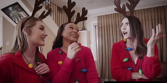 its christmas time and best friends adriana maya aria kai and dani damzel are celebrating by baking some cookies for santa