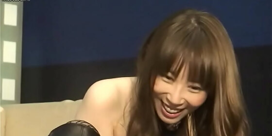 japanese femdom aya kisaki handjob