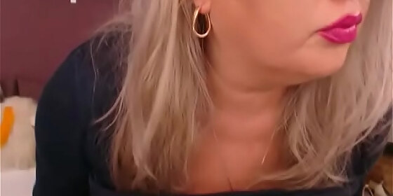 blonde amateur granny shows her big tits on webcam