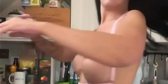 i flash you in the kitchen are you telling your wife