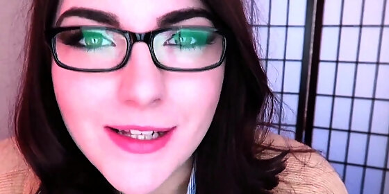 ruby rousson mesmirising staring contest