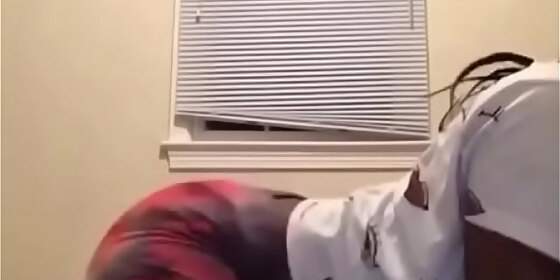 teen twerk