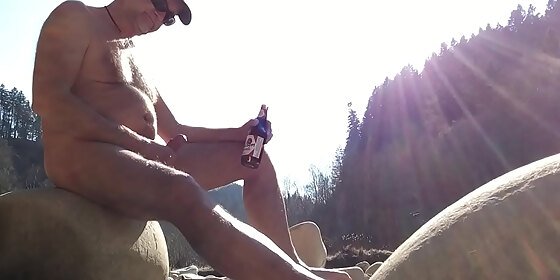 spring bate with cum splash