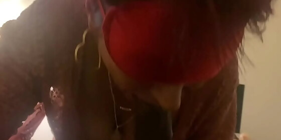 blindfolded gilf sucks dick