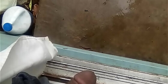 me pissing outside for you juanhanlyn name of the person who took the video