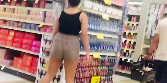 candid latina in high booty shorts